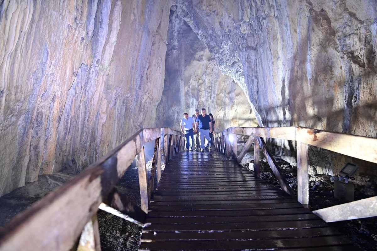 Sinop'ta 75 milyon yıllık gizem! Doğu, batı yönünde uzanıyor