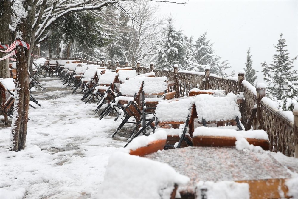 İstanbul'da kar yağışı devam ediyor - 27