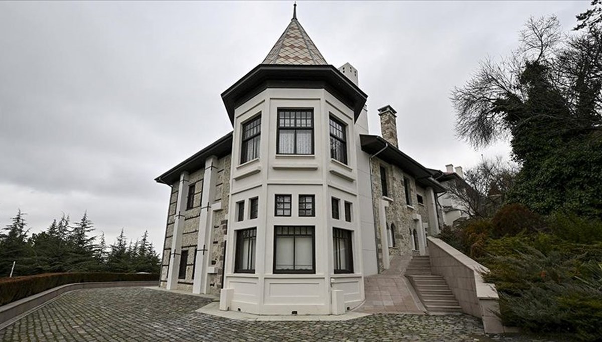 Atatürk Müze Evi ziyaretçilerini bekliyor Atatürk Müze Evi ziyaretçilerini bekliyor