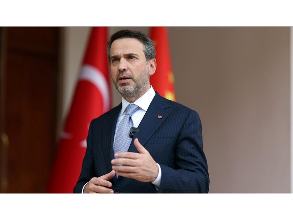 Bakan Bayraktar: Doğal gaz arzında sıkıntı yaşanmıyor
