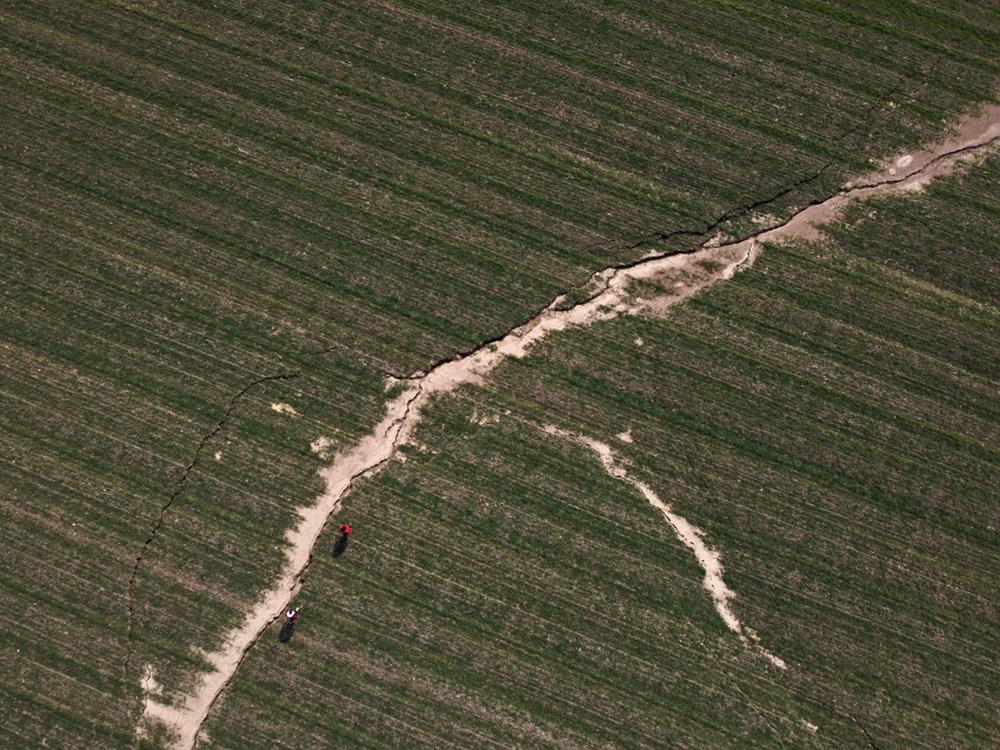 Fay hattının geçtiği köy enkaza döndü - 2