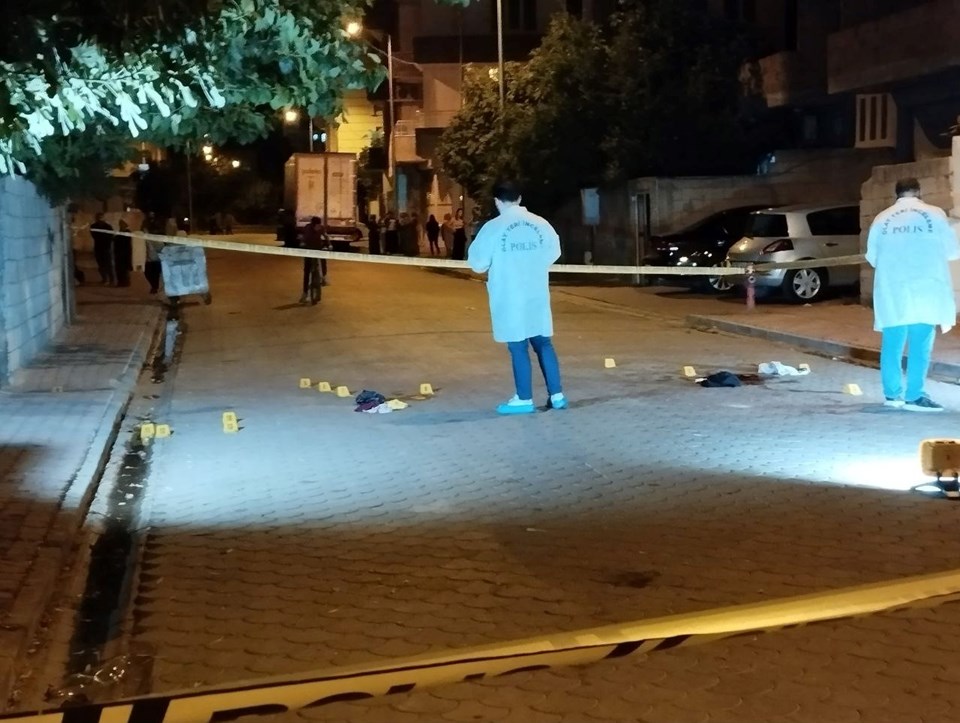 Mardin'de kadın cinayeti: Eşini öldürüp, intihara kalkıştı - 1