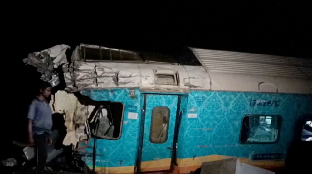 Hindistan'da 3 tren birbirine girdi: 233 ölü, 900'den fazla yaralı - 8