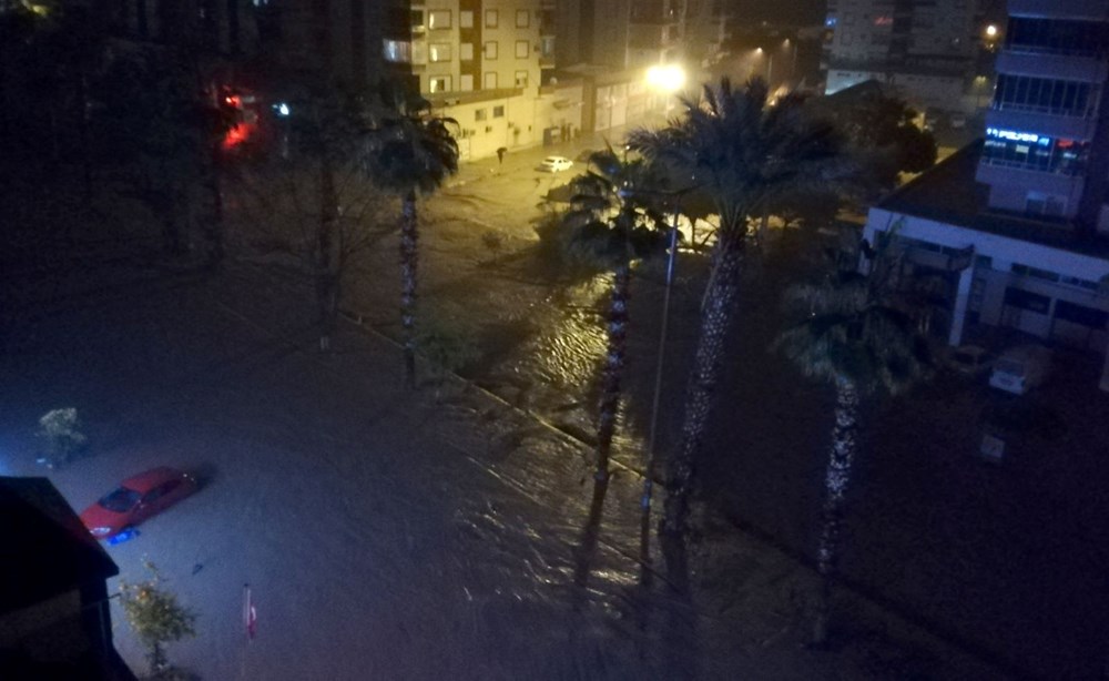 Antalya Kumluca'yı sel vurdu - 7