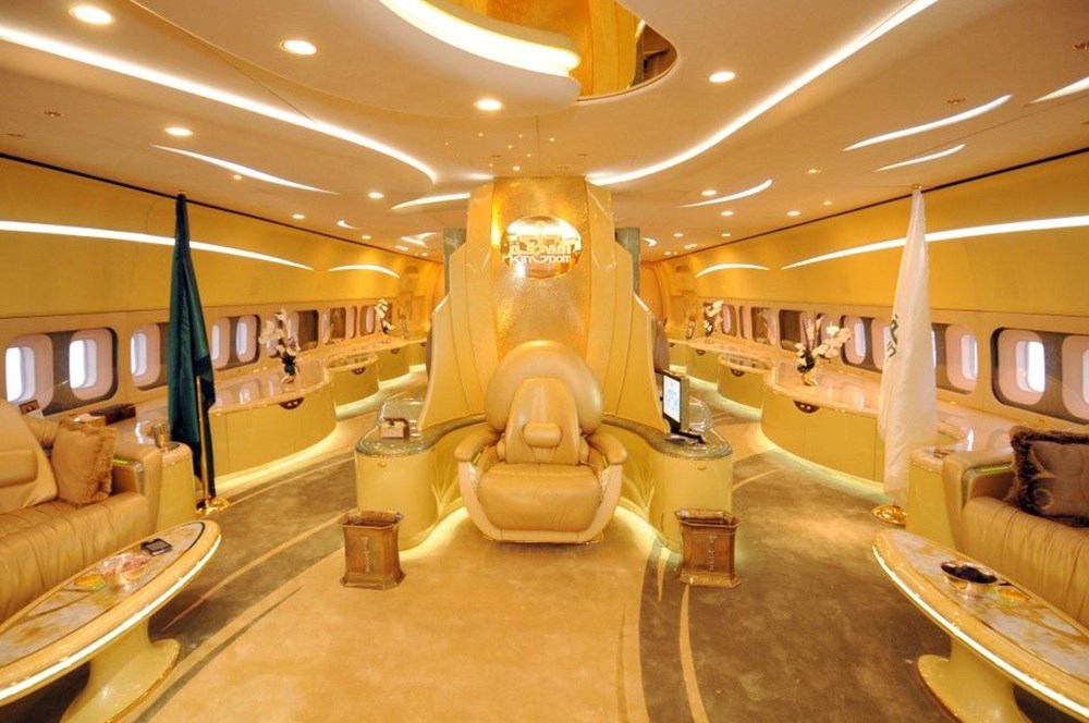 Prens Selman kraliyet ailesi üyelerine musluğu kıstı: Suudiler yatlarını, katlarını ve özel jetlerini satışa çıkardı - 6