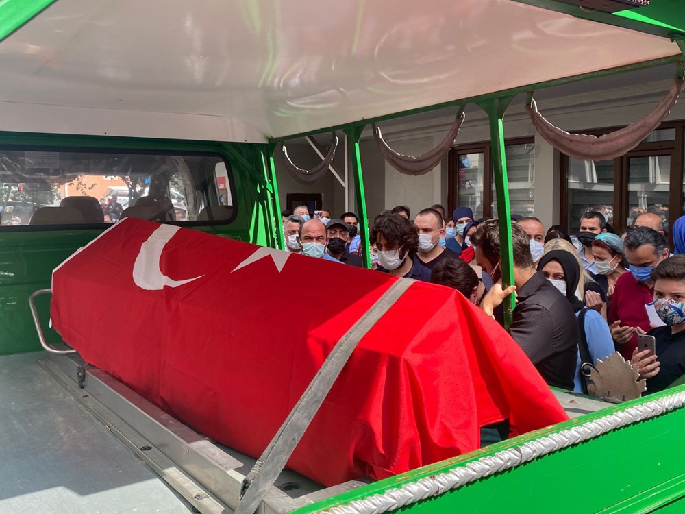 Doktor Osman Arıkan corona virüse yenik düştü: Cenazede gözyaşları sel oldu - 6