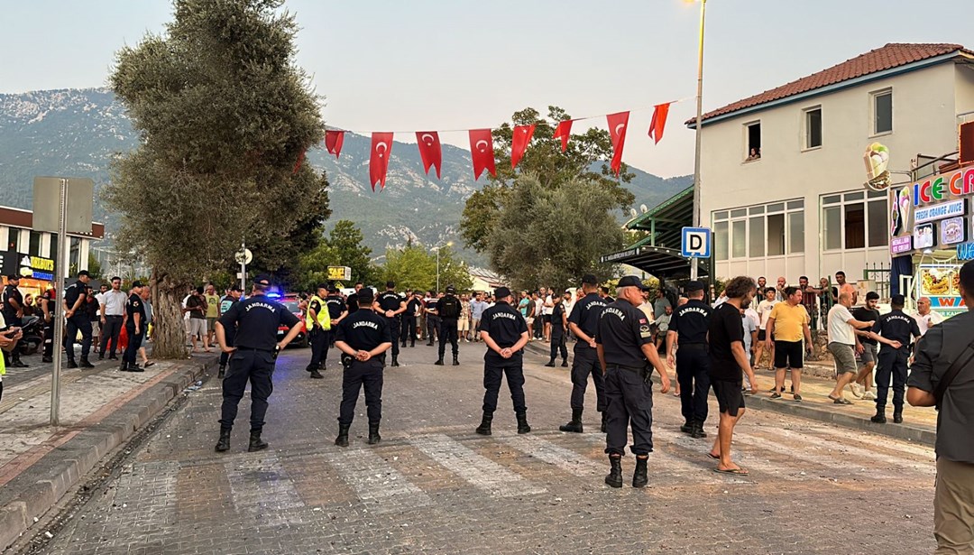 Fethiye’de silahlı şişeli taşlı kavga: 13 yaralı