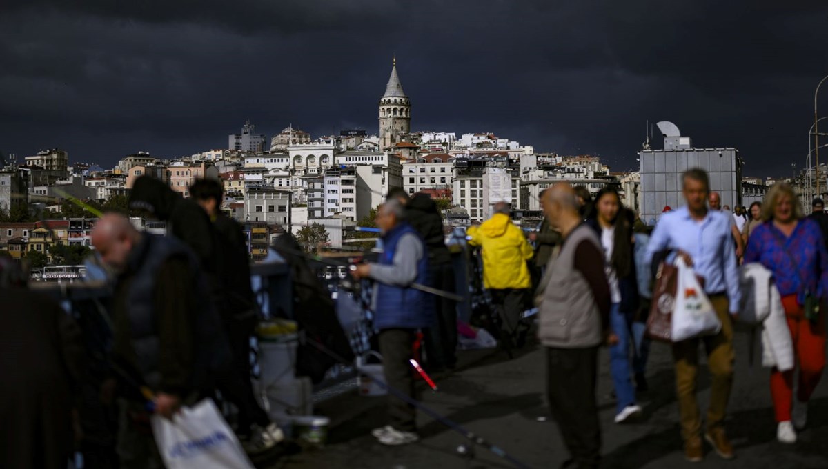 İstanbul'da hafta sonu yaz, hafta başı kış yaşanacak: Hava sıcaklığı 15 derece birden düşecek (İstanbul, Ankara, İzmir hava durumu)