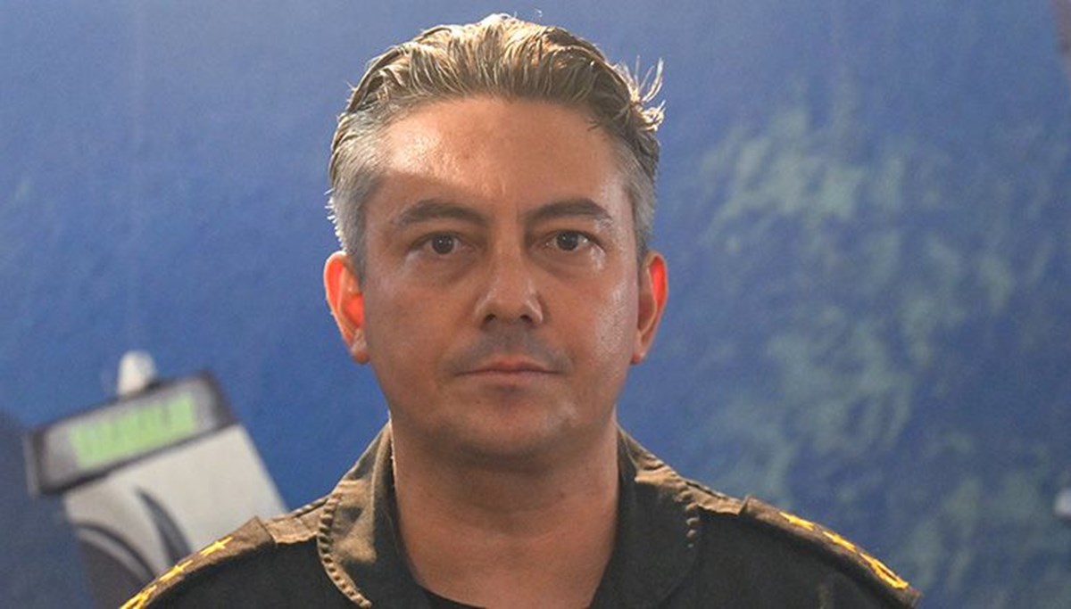 Yarbay Emre Mert kimdir? SOLOTÜRK Pilotu Yarbay Emre Mert'in kariyeriyle ilgili bilgiler Yarbay Emre Mert kimdir? SOLOTÜRK Pilotu Yarbay Emre Mert'in kariyeriyle ilgili bilgiler