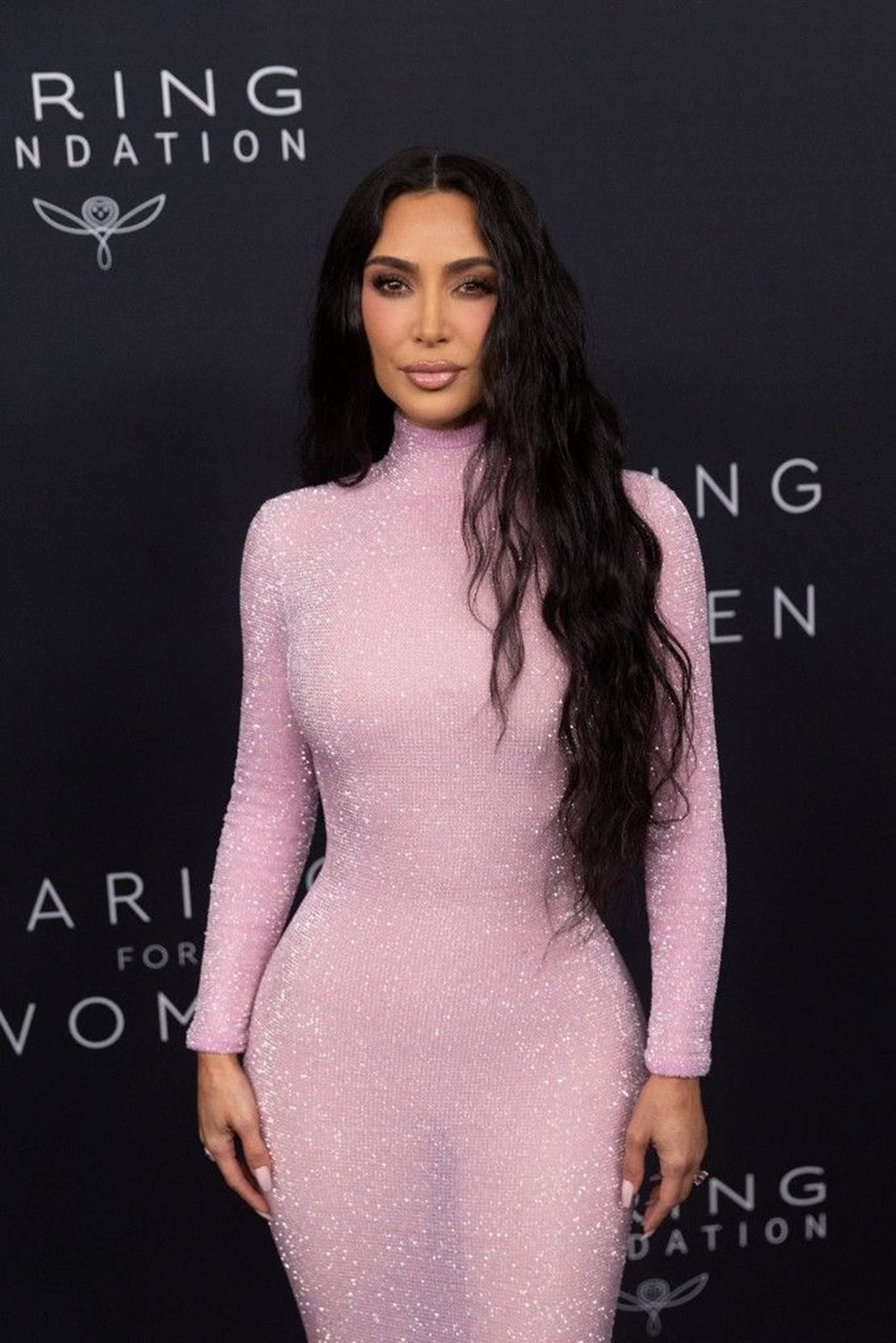 Kim Kardashian "100 Güçlü Kadın" listesine girdi - 6
