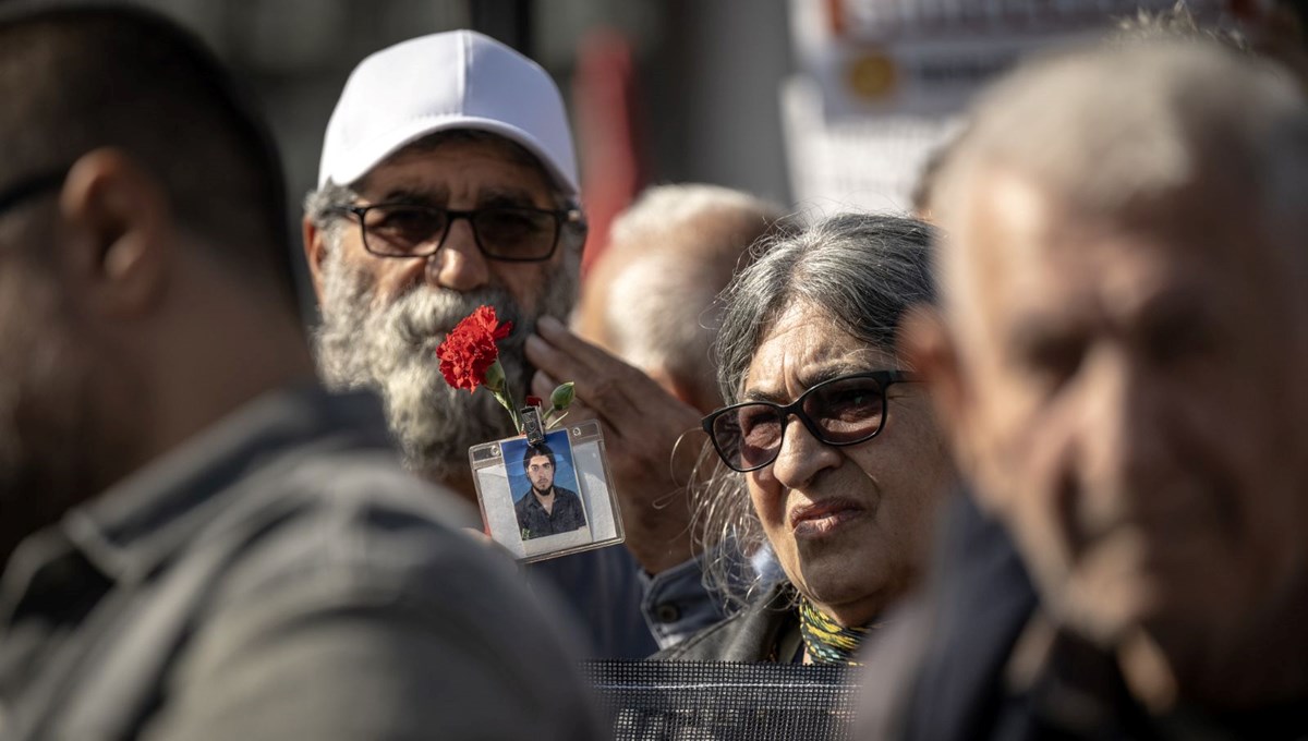 Gar katliamının üzerinden 9 yıl geçti: Ankara’da anma töreni düzenlendi Gar katliamının üzerinden 9 yıl geçti: Ankara’da anma töreni düzenlendi