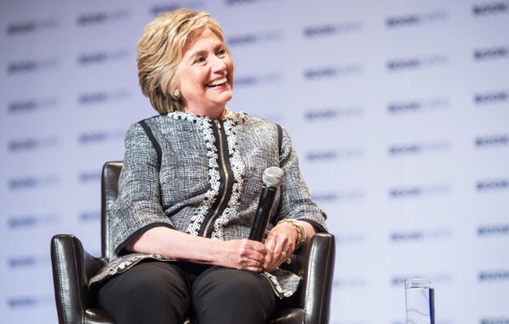 Cenk Eren'den Ajda Pekkan paylaşımı: Ben yaşlandım o hala genç (Ünlülerin çocukluk ve gençlik halleri) - 611