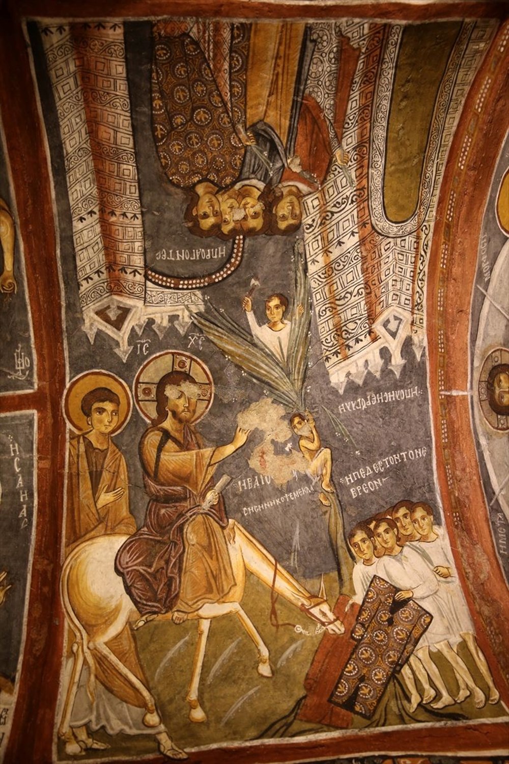 Karanlık Kilise'nin freskleri ile bin yıl öncesine yolculuk - 15