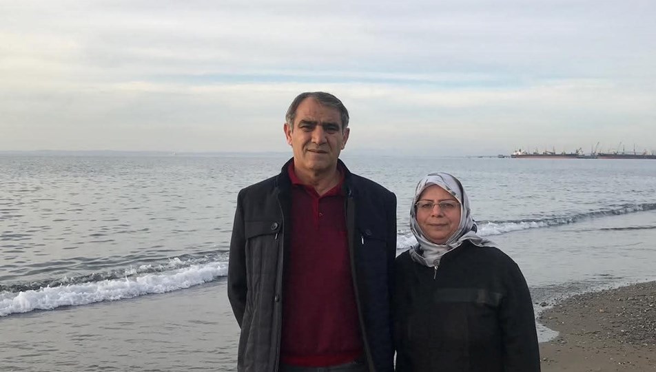 Yarım saat arayla kalp krizi geçirerek hayatını kaybeden çift, toprağa verildi