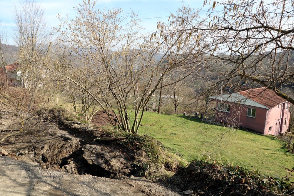 Heyelan köyü yutmaya başladı olayın nedeni herkesi şaşırttı - 6