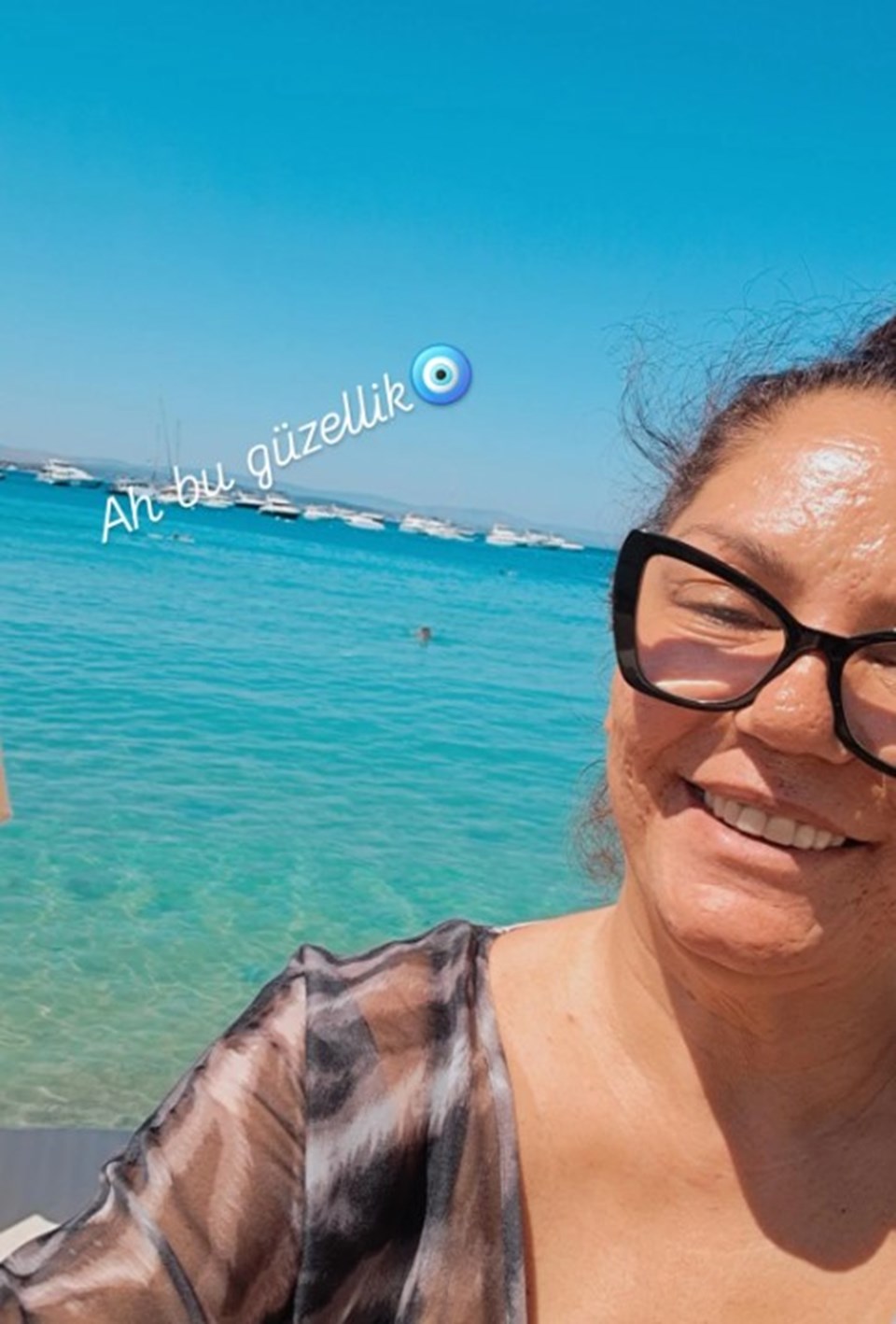 Şarkıcı İzel'den filtresiz paylaşım - 2