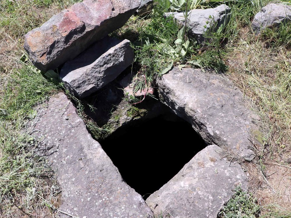 Kayseri'de 21 yıl önce kaybolan Ayşe'ye ait kemikler, kuyuda bulundu - 2
