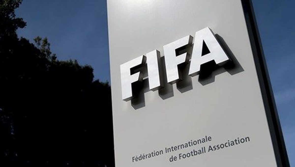 Rusya, FIFA'nın ihraç kararına karşı itirazını geri çekti Rusya, FIFA'nın ihraç kararına karşı itirazını geri çekti