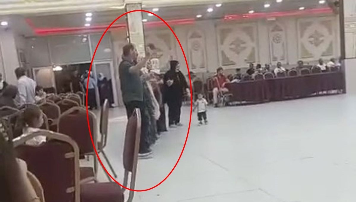 Düğünde halay çekerken kalp krizi geçirdi Düğünde halay çekerken kalp krizi geçirdi