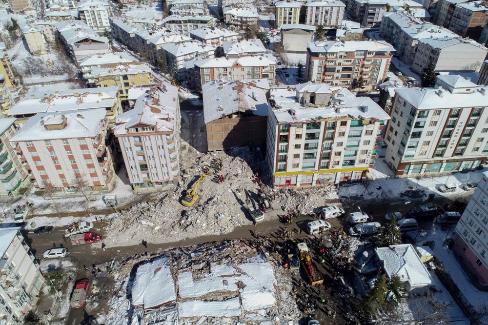 Türkiye'yi yalnız bırakmadılar! Birçok ülkeden depremzedeler için yardım kampanyası - 24