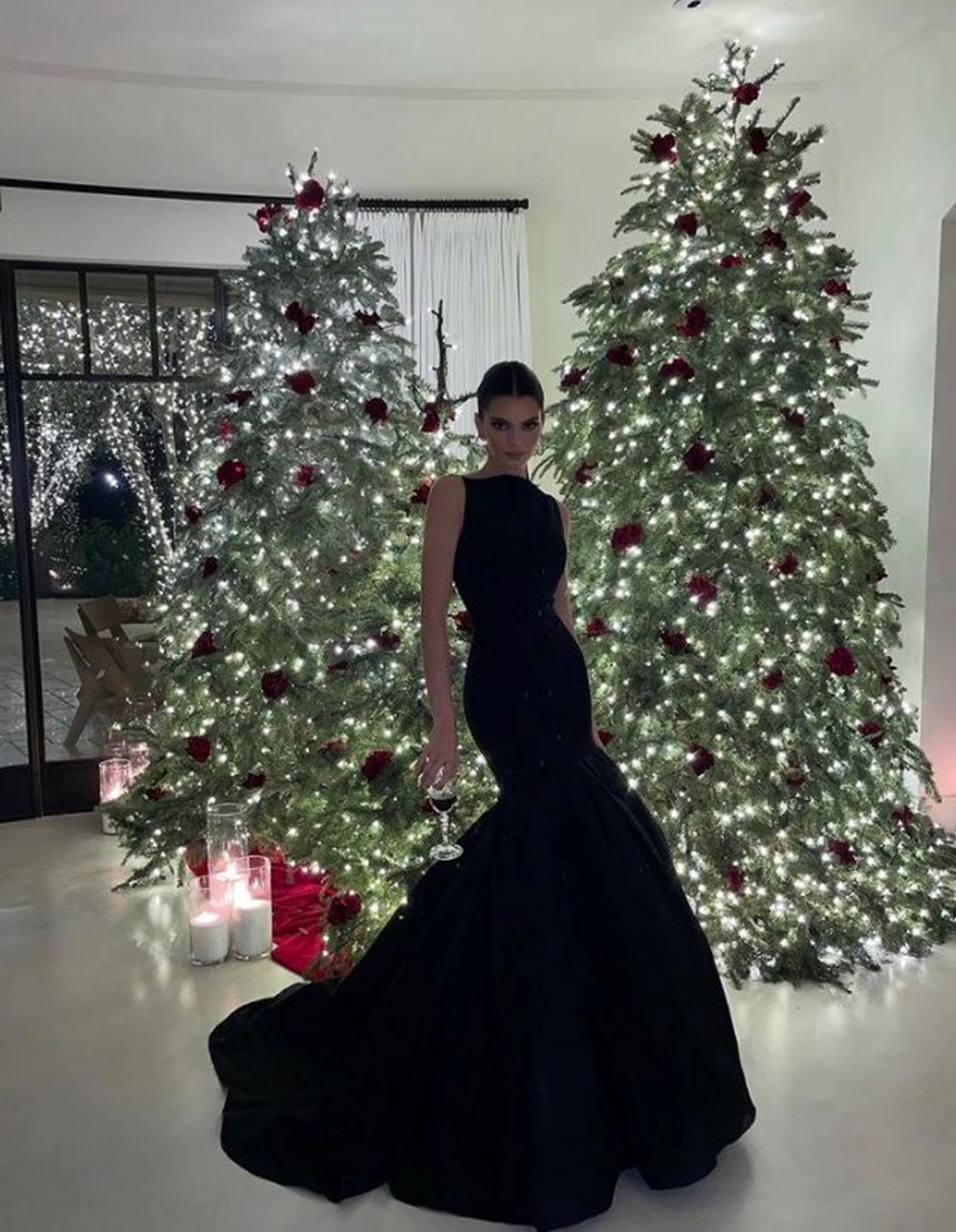 Kim Kardashian ve ailesinden Noel kutlaması - 3