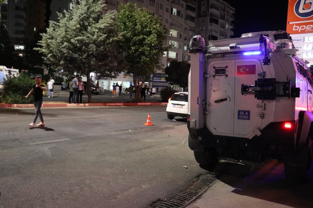 Siirt'te otomobilin çarptığı çocuk ağır yaralı - 8