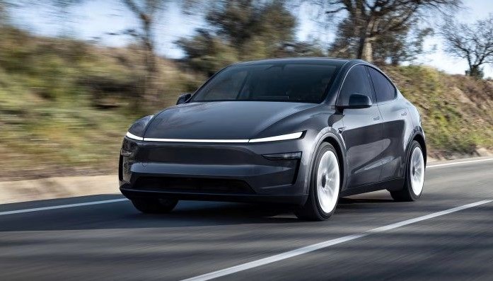 Tesla sahipleri heyecanlandı