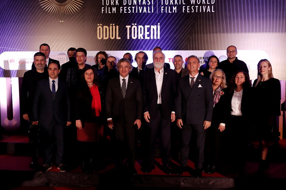 Korkut Ata Türk Dünyası Film Festivali ödülleri sahiplerini buldu: Türkan Şoray ayakta alkışlandı - 2