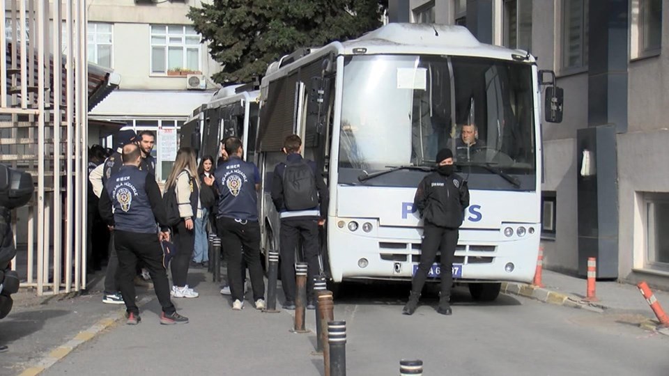 Yasa dışı bahis soruşturması: Altın bozdurup banka almış - 2