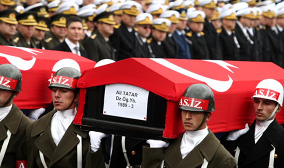 O komutan da Yarbay Tatar'ın cenazesinde - 1