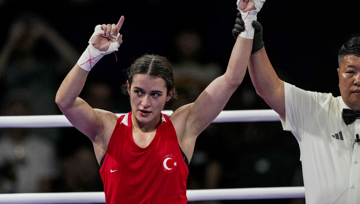 Milli boksör Esra Yıldız Kahraman, bronz madalya kazandı Milli boksör Esra Yıldız Kahraman, bronz madalya kazandı