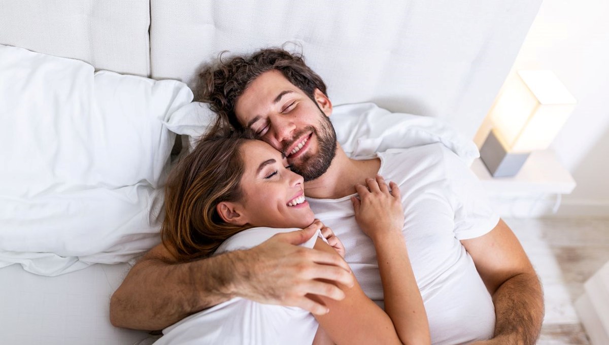 Bir erkeğin duygusal olarak bağlandığını nasıl anlarız?