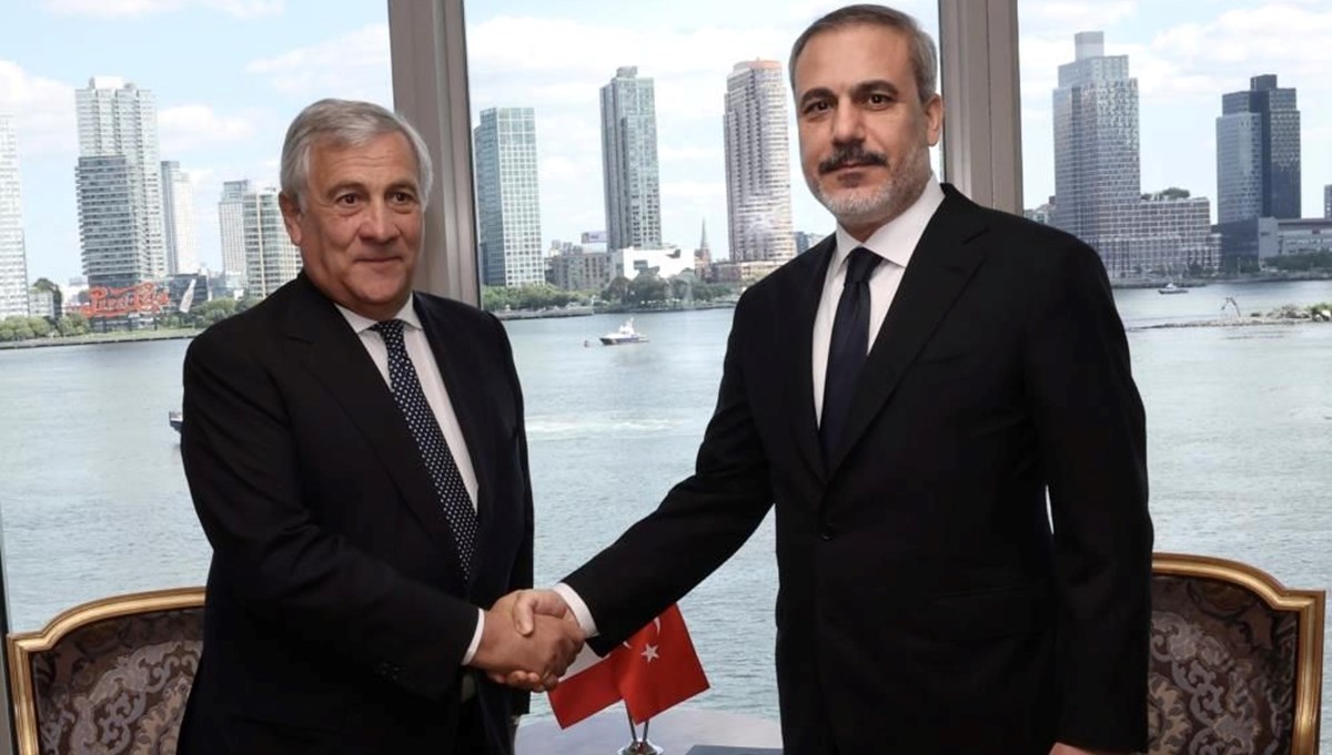 Dışişleri Bakanı Fidan, İtalyan mevkidaşı Tajani ile görüştü Dışişleri Bakanı Fidan, İtalyan mevkidaşı Tajani ile görüştü
