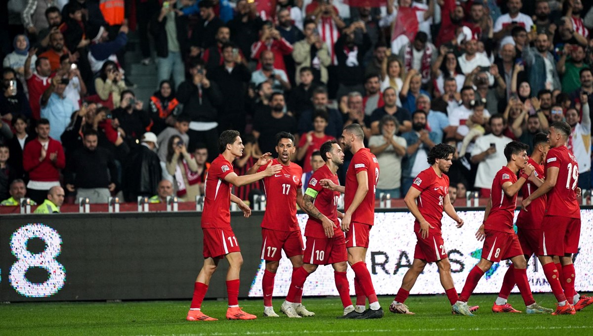 A Milli Takım, Karadağ'ı tek golle geçti: Liderliğini sürdürdü