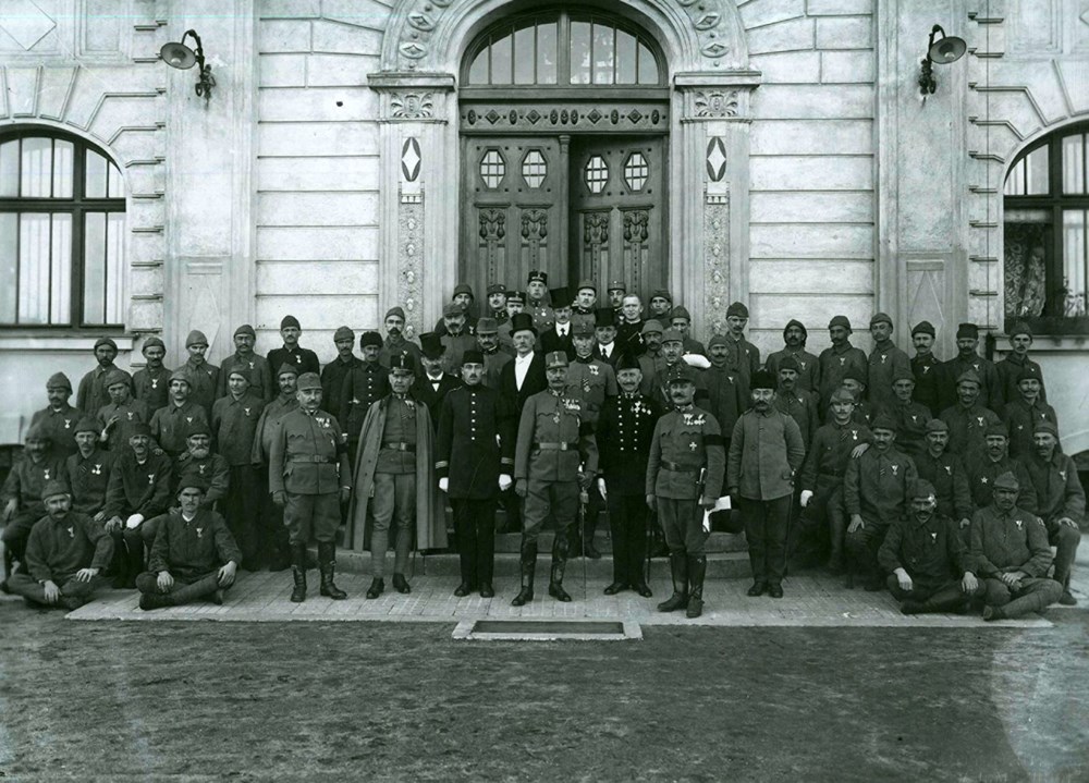 Galiçya'daki Türk askerlerinin namaz kılarken çekilen fotoğrafları 104 yıl sonra ortaya çıktı - 2