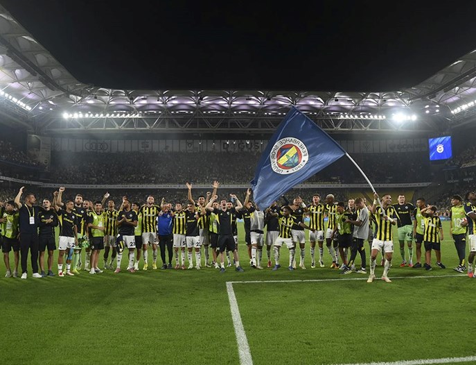 "Gövde gösterisi" (13 Ağustos spor manşetleri)