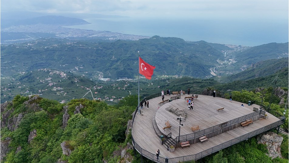 Ordu'daki Yoroz Kent Ormanı'na yoğun ilgi Ordu'daki Yoroz Kent Ormanı'na yoğun ilgi