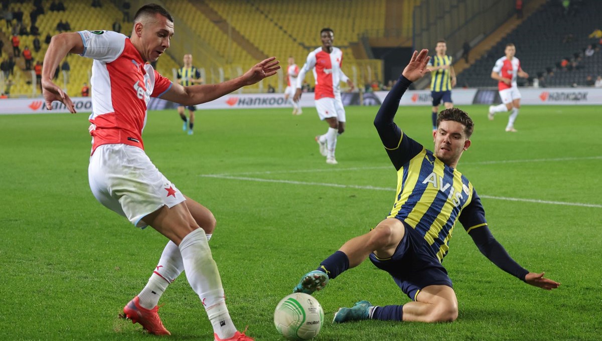 Konferans Ligi: Fenerbahçe play-off turu ilk maçında Slavia Prag'a yenildi