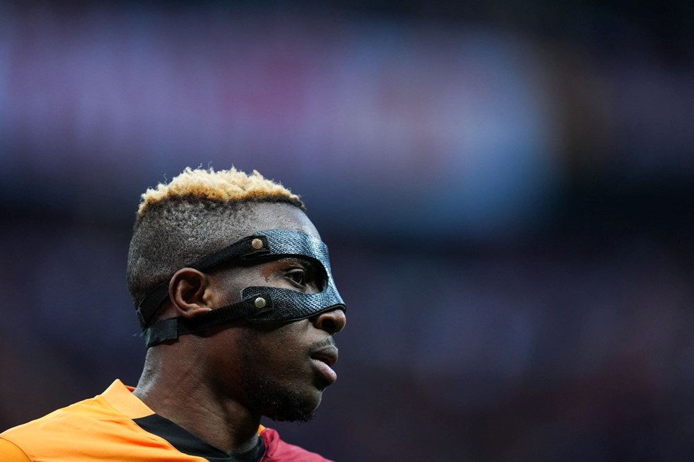 Victor Osimhen için Galatasaray'a kötü haberi verdi: