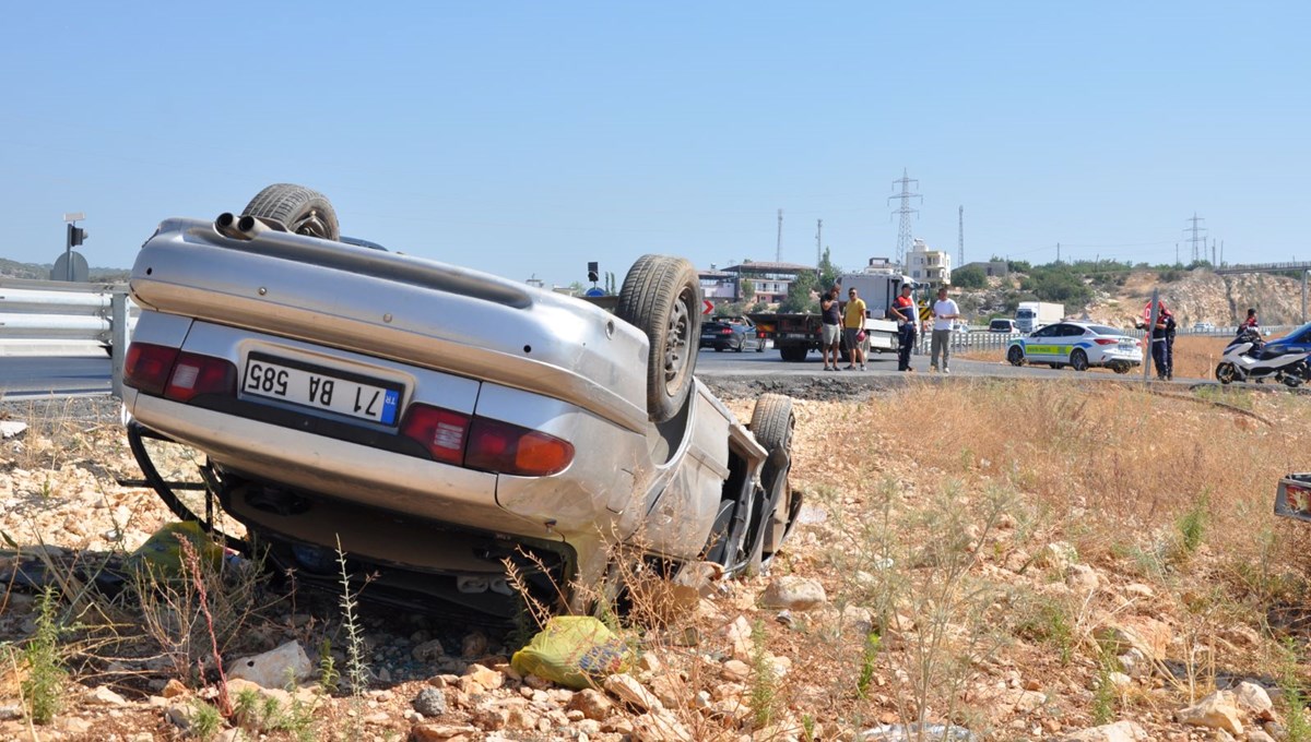 Mersin'de otomobil devrildi: 1 ölü, 1 ağır yaralı