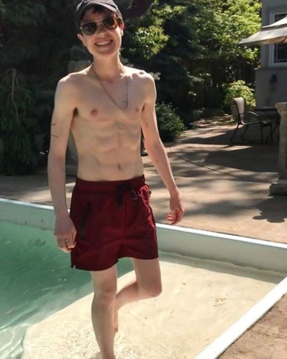 Trans oyuncu Elliot Page’den kaslı vücut paylaşımı - 2