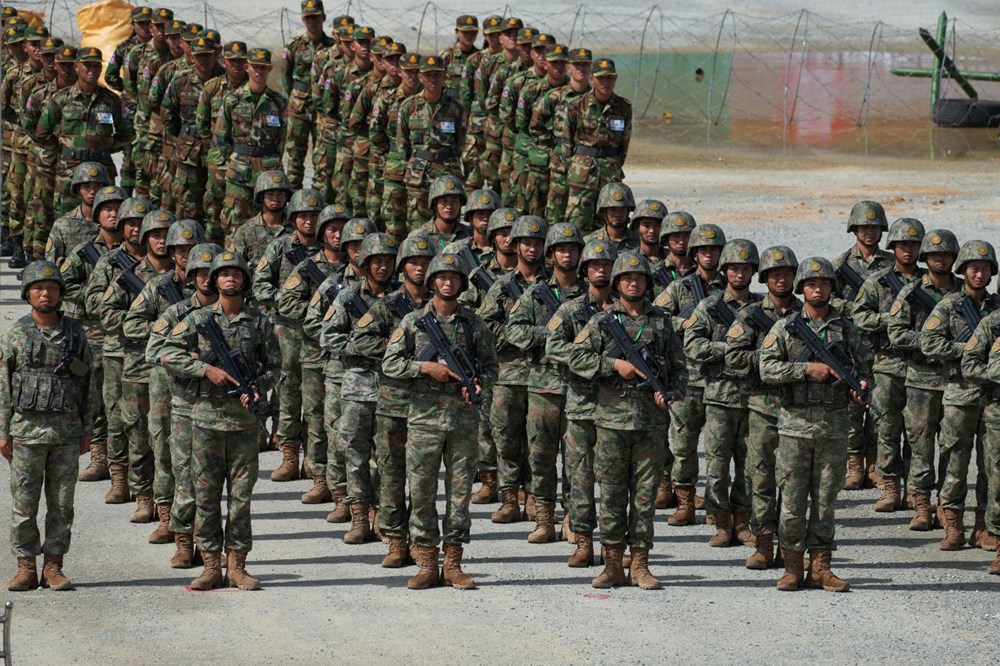 Çin savaşa hazır mı? Hayalet uçaklar ve hipersonik silahlar dünyanın en büyük ordusunun karşısında - 2