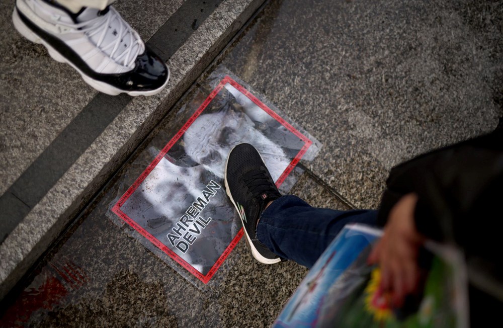 Mahsa Amini protestoları: İran Parlamentosu yaklaşık 15 bin protestocuya ölüm cezası verilmesini onayladı - 3