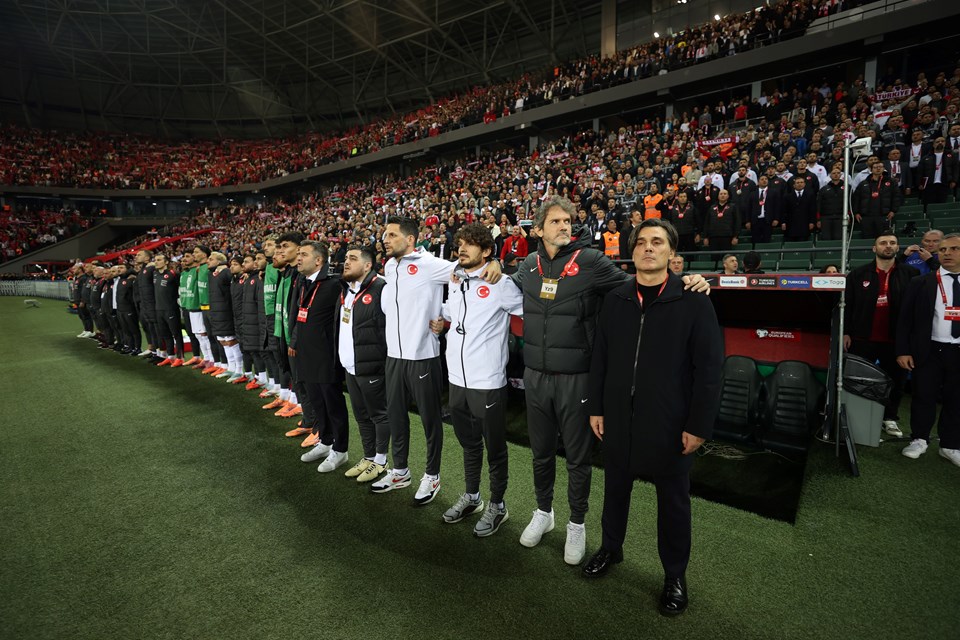 Vincenzo Montella, gözünü Dünya Kupası'na dikti: "İspanya'yı yenip lider olmayı kim istemez?" - 1