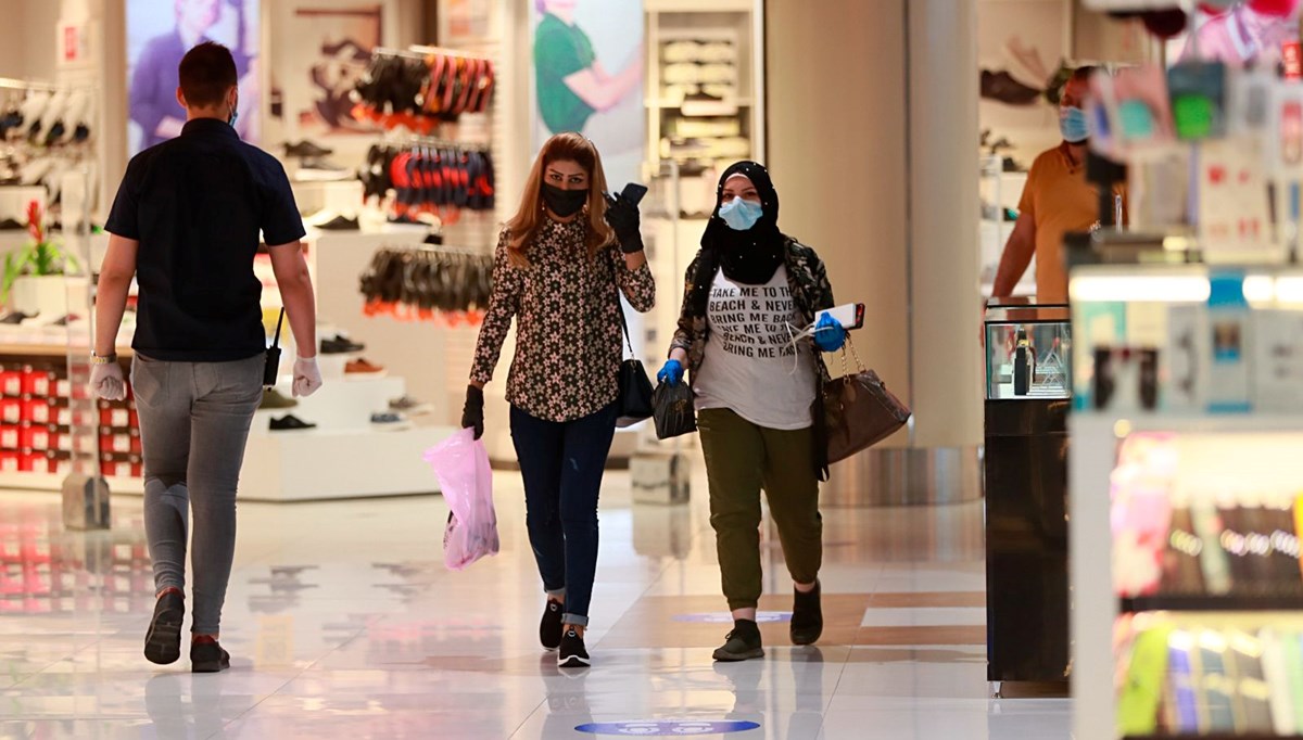 Irak'ta alışveriş merkezinde yangın