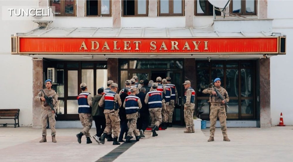 Papaz Kılığına Giren Dolandırıcılar Köylüyü Sahte Define Haritasıyla Milyonluk Vurgun Yaptı! 73 F90V5dBvp0Wb8fDwVu13gQ