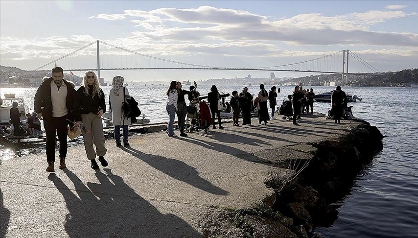 Sıcaklıklar daha da artacak! İstanbul'da termometreler 19 dereceyi gösterecek