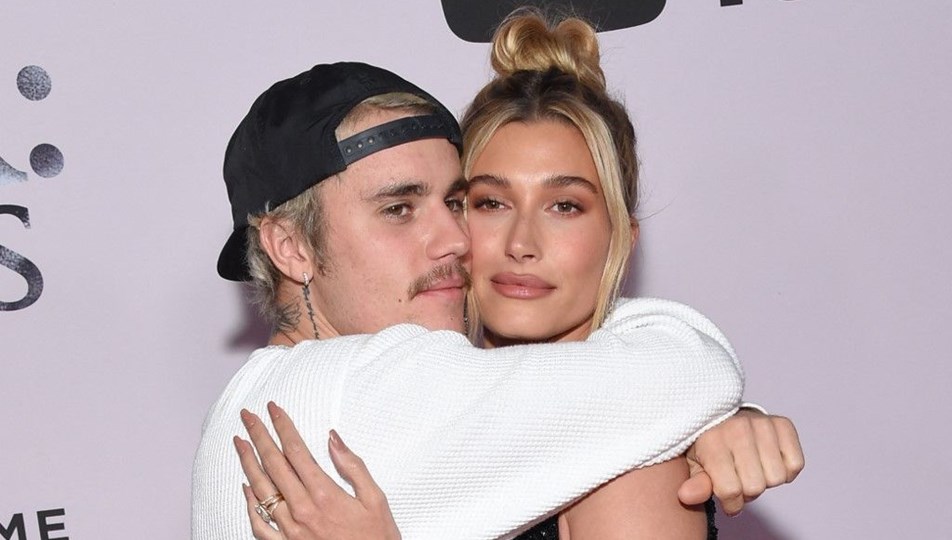 Fransa Cumhurbaşkanı Macron ile şarkıcı Justin Bieber buluştu
