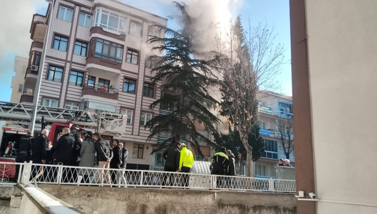 Mahalleyi havaya uçurmakla tehdit etmişti: Ateşe verdiği evinde öldü