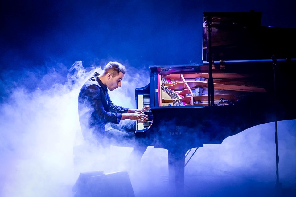 'Dünyanın en hızlı piyanisti' İzmir'de sahne alacak - 1